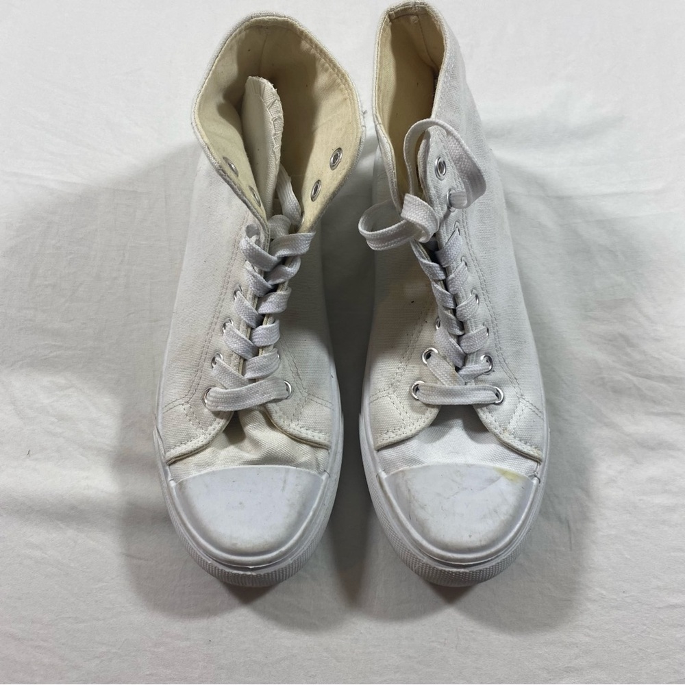 White High-Top Women's Sneakers forever 21 size 7